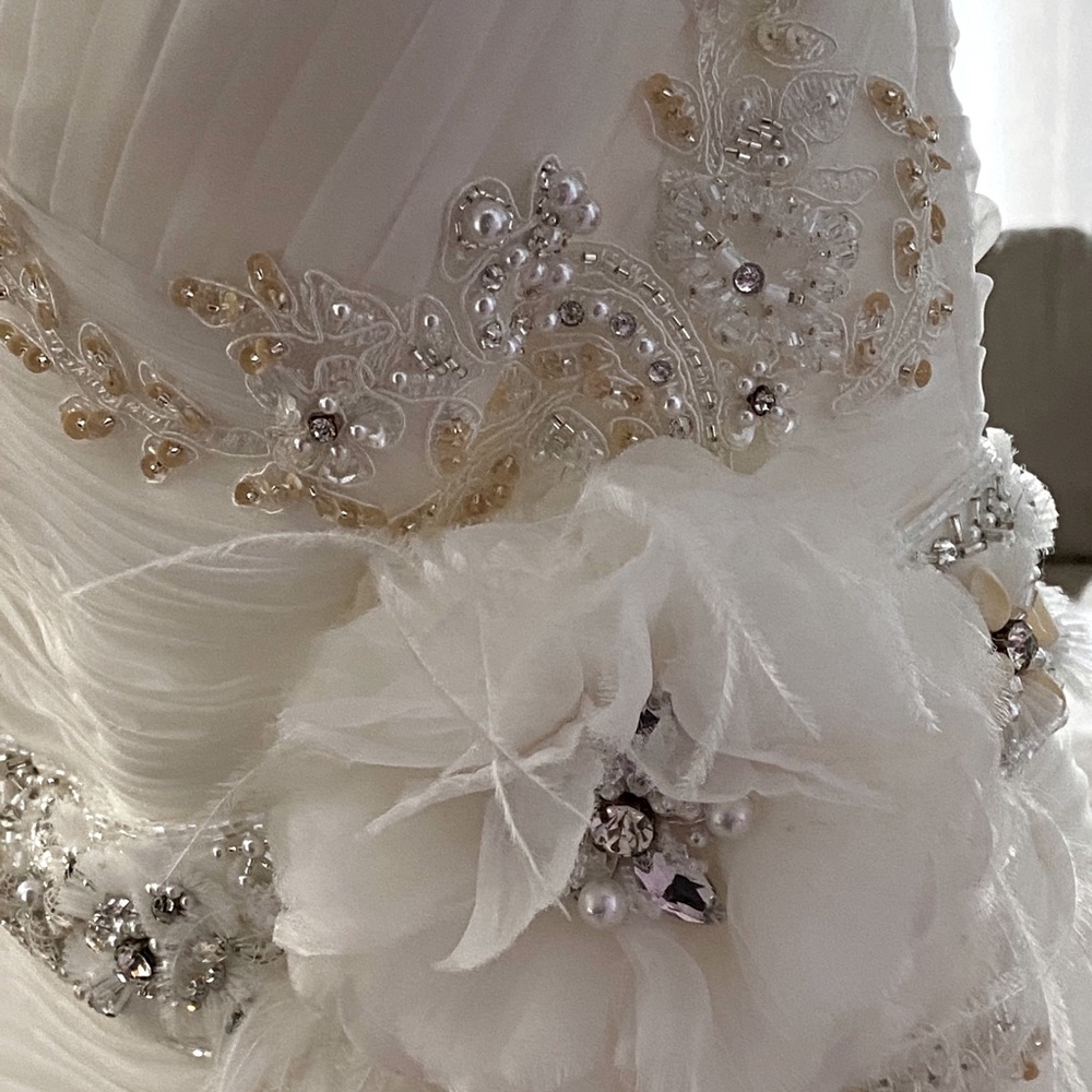 💖💐David Tutera Wedding gown🌸💕 - Picture 7 of 15